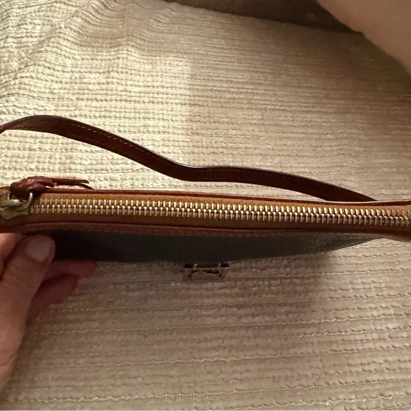 Dooney & Bourke Black and Brown Pebbled Leather Bag 8x4.5 - Picture 7 of 10